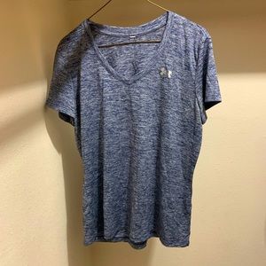 Blue v-neck t-shirt.